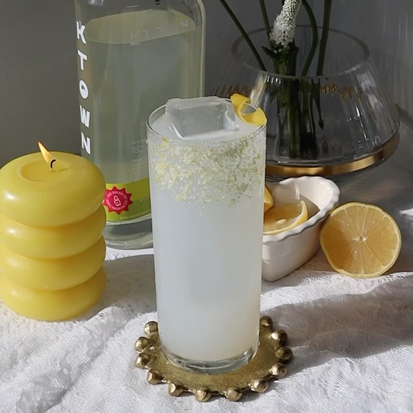 @mixwithmak | KTOWN Yuzu & Elderflower Soju | KTOWN Calpico Sour on Instagram